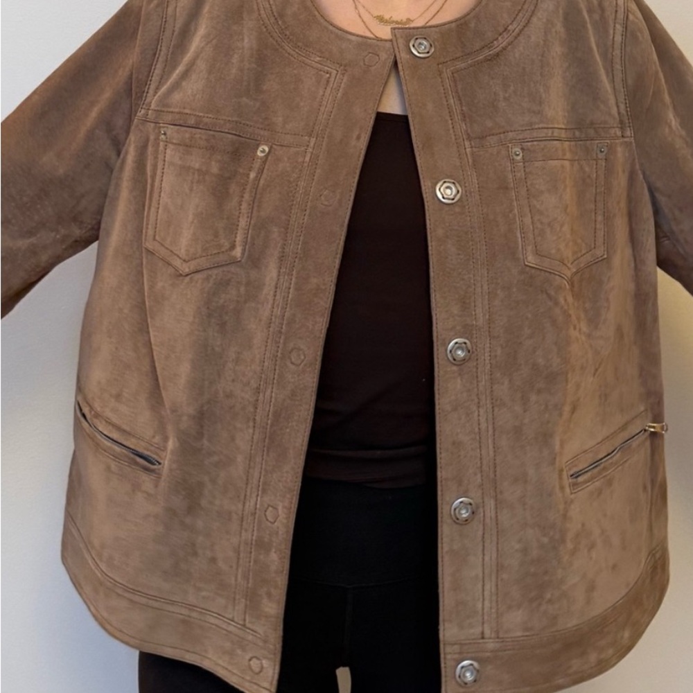 LIZ CLAIBORNE -  Tan Suede Jacket